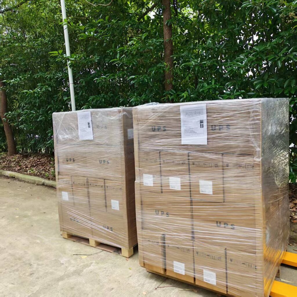 pengiriman UPS yang dipasang di rak dari Singapura pengiriman rak UPS 2kVA ke Singapura